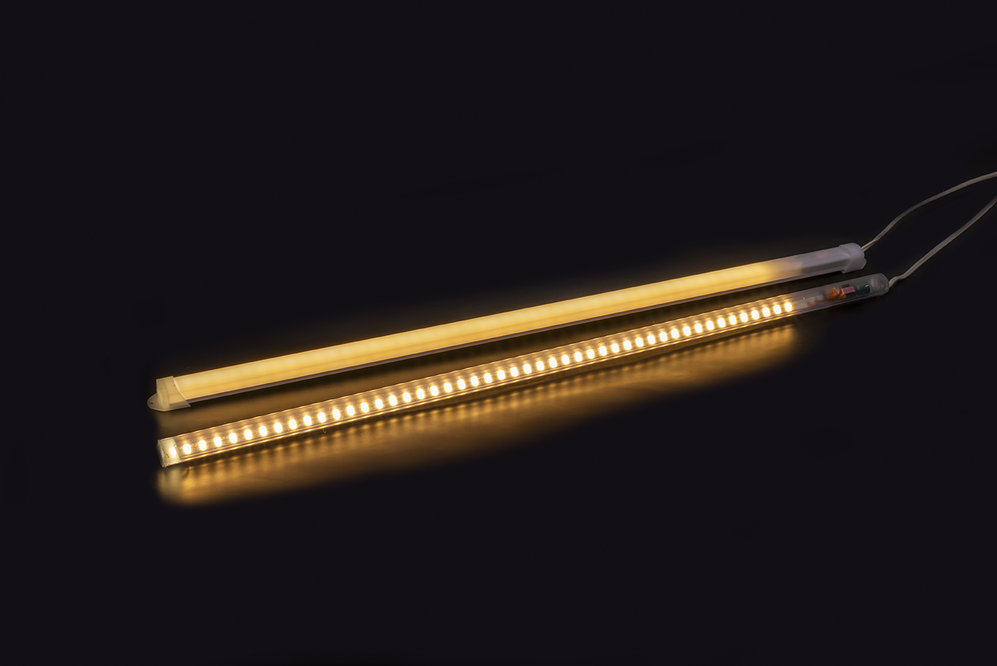 TUBO LED CALIDO CRISTAL U OPAL